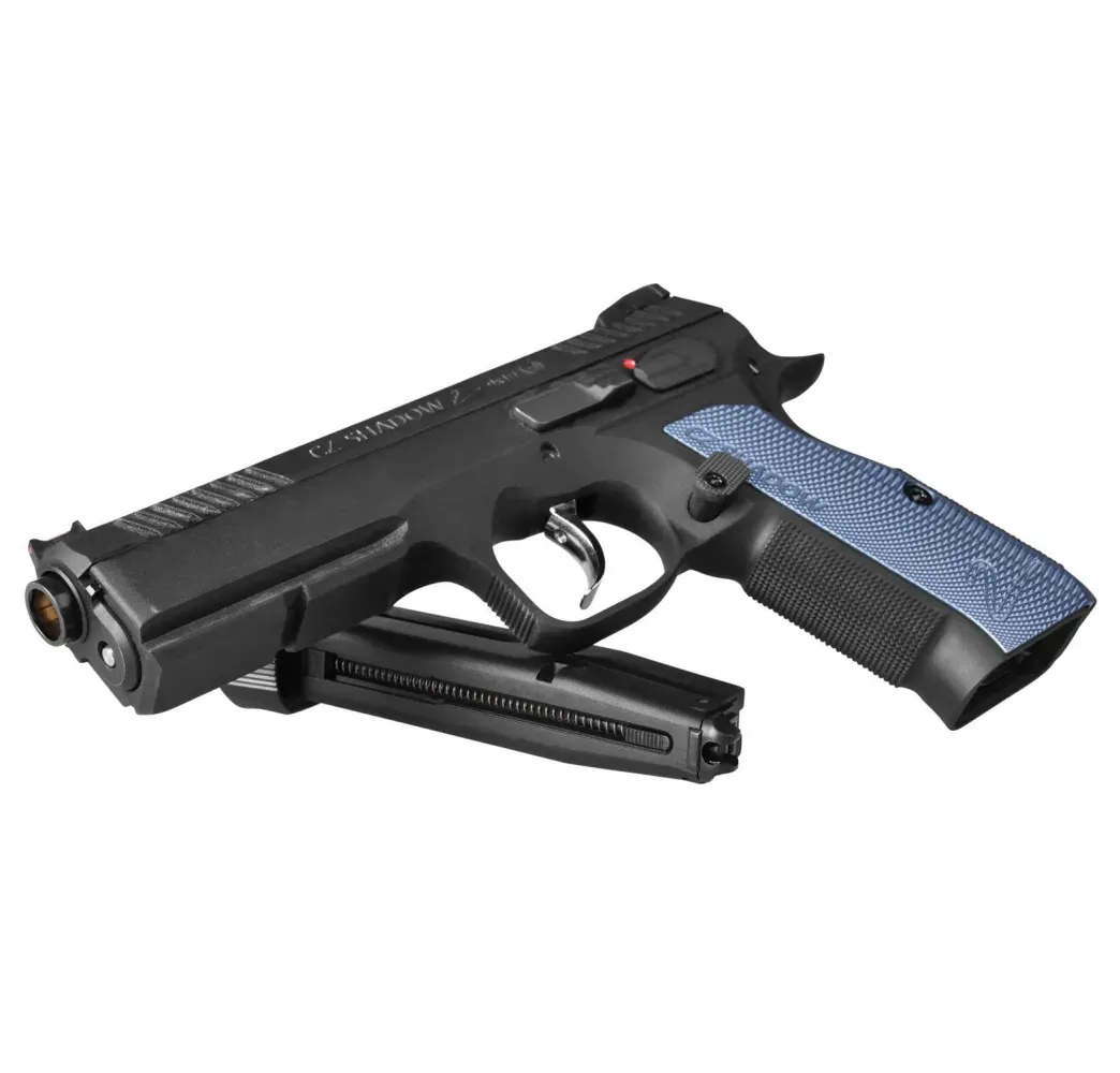 CZ Shadow 2 CO2 BlowBack in der Schussposition auf dem Schießstand